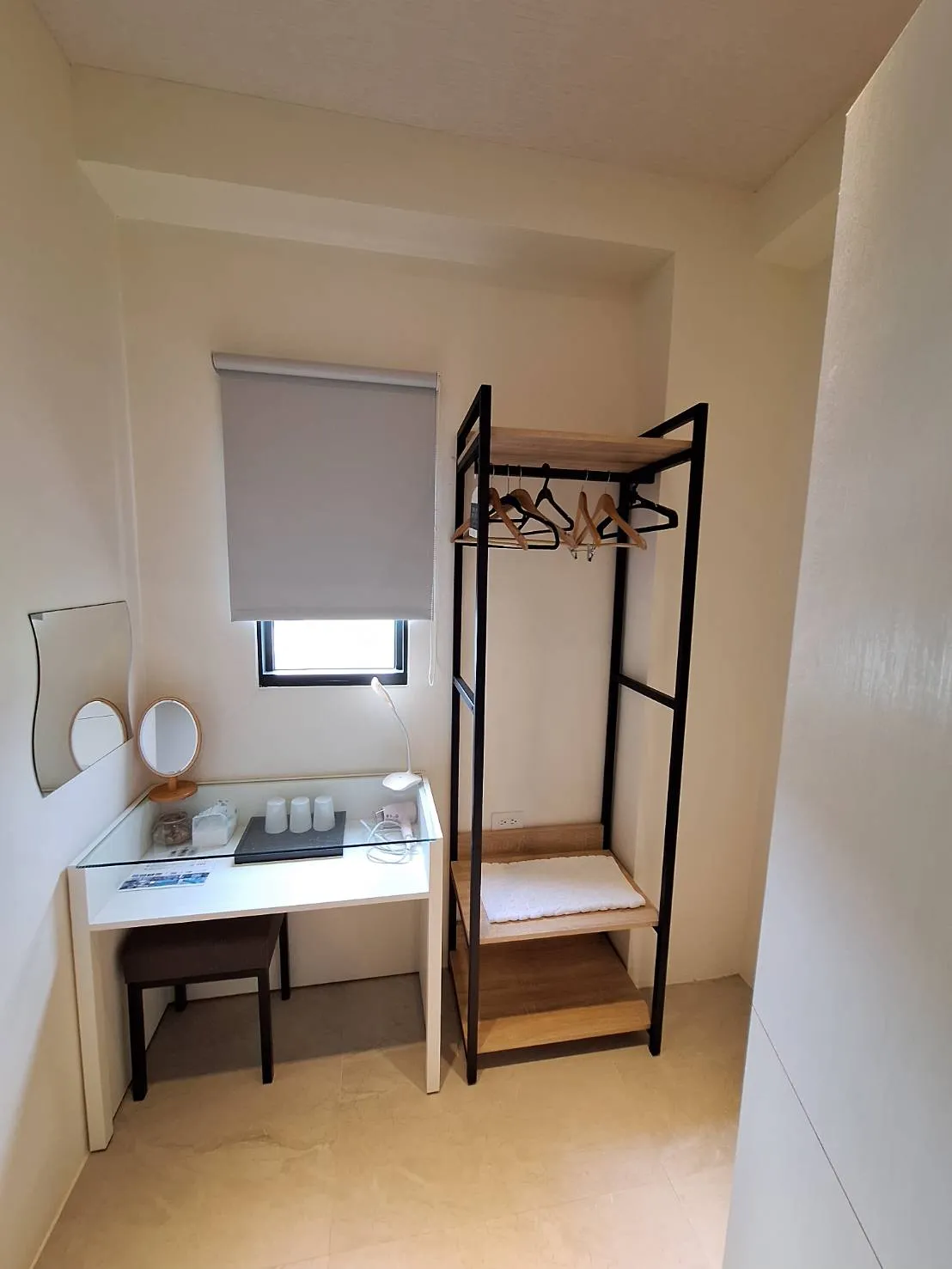 白鵝田園2館住住房妝台